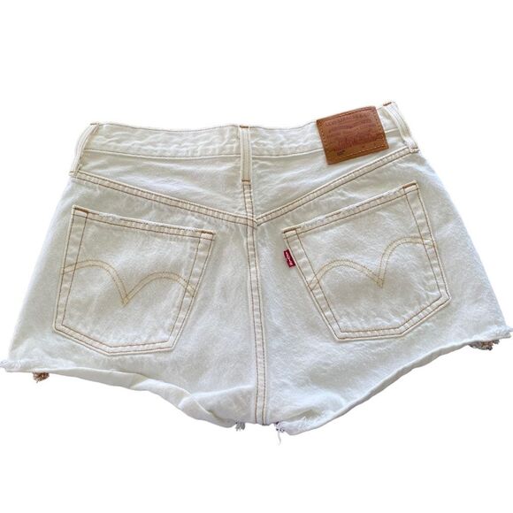 LEVI'S cotton high waisted white jean shorts - sz 27 - button closure - Picture 2 of 9